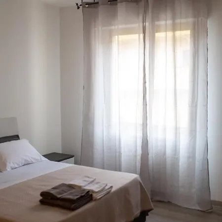 Like Apartment *
