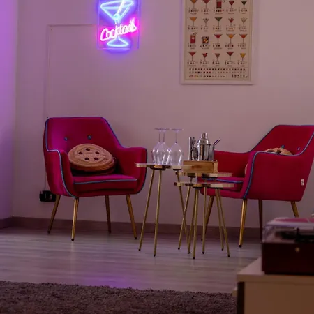 Apartment Like